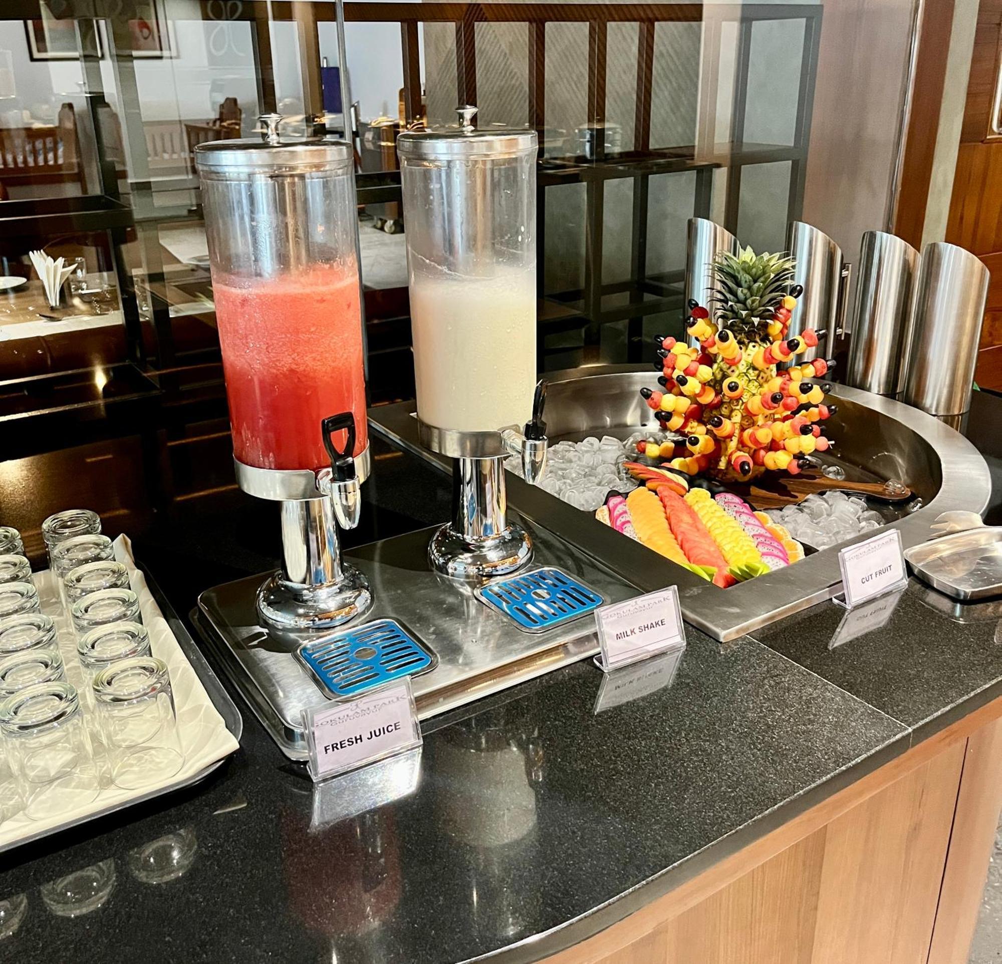 Hotel Gokulam Park Guruvāyūr Extérieur photo